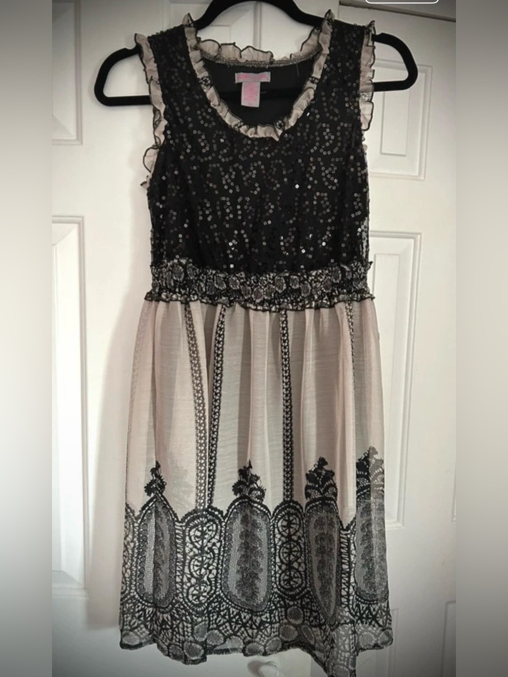Black and Cream Lace Overlay Party Dress